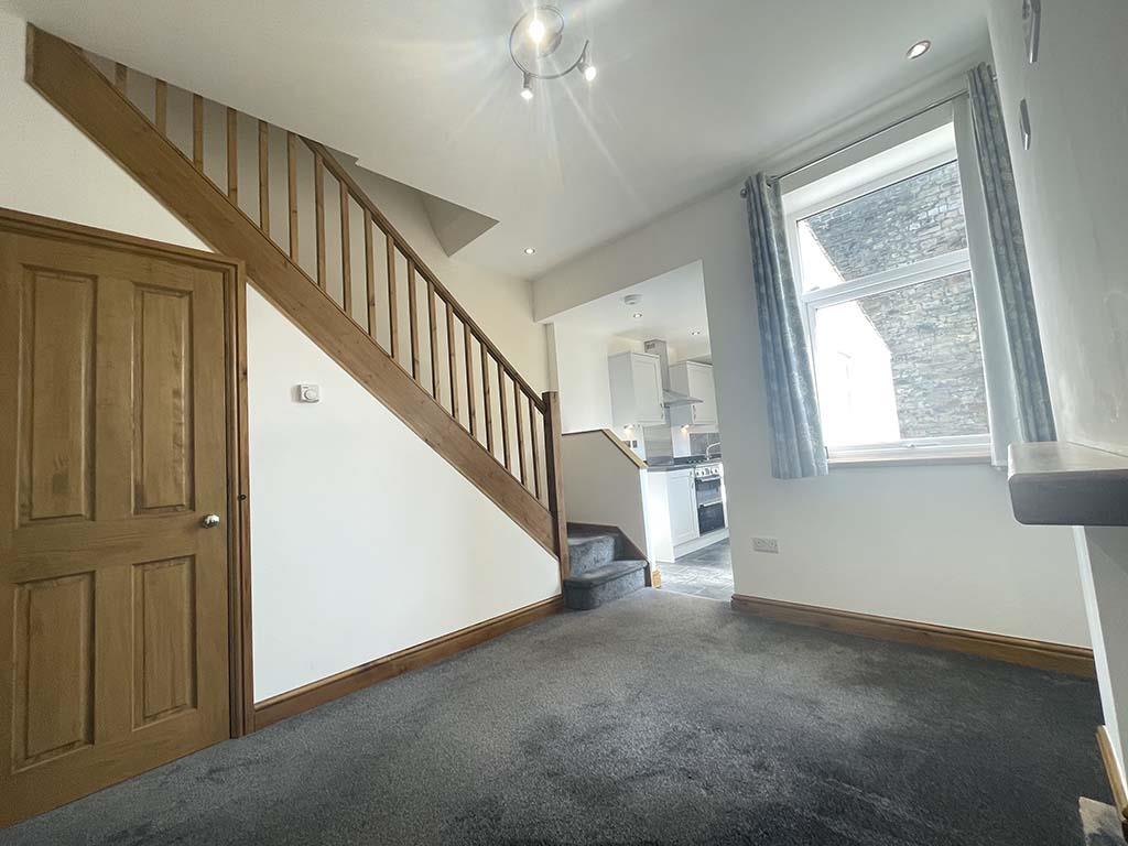 3 bedroom mid terrace house To Let in Barnoldswick - IMG_0283.jpg
